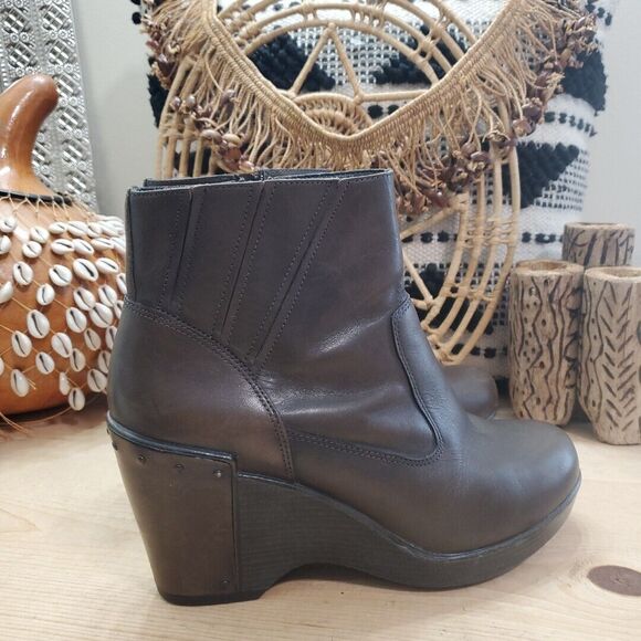 Dansko Shoes - Dansko Faith Stud Wedge Ankle Boots Womens 7.5-8/38 Leather Brown Gore Comfort